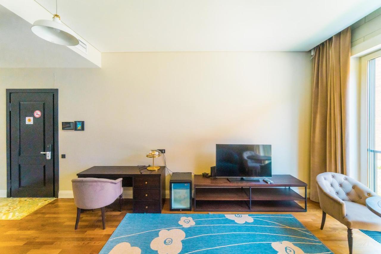 Hotel Manica Esentai City Almaty Extérieur photo