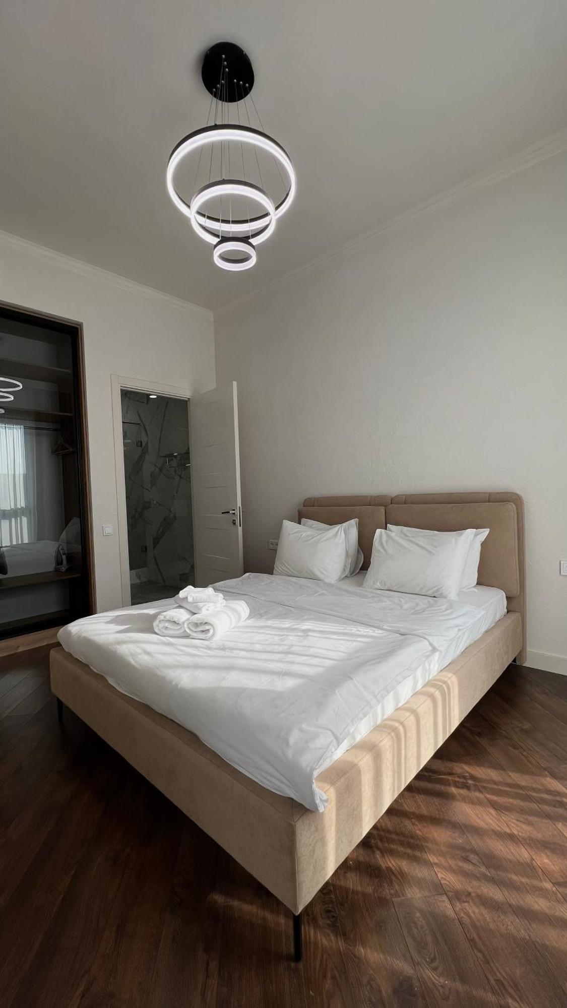 Hotel Manica Esentai City Almaty Extérieur photo